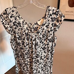 LOFT White and Black Floral Cap-Sleeve Blouse